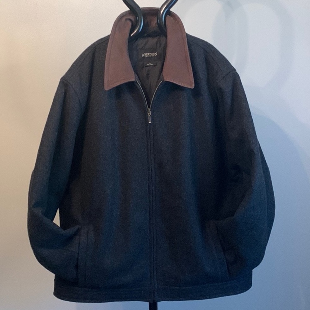 Aberdeen Collection Mens Wool Jacket w/ Leather Collar - Charcoal & Brown